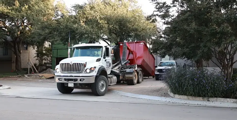 Mini dumpster rental for gated communities in Fresno, CA